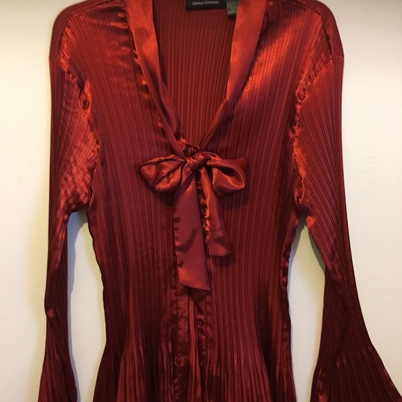 Ashley Stewart Tops - Ashley Steward V-Neck Button Down 